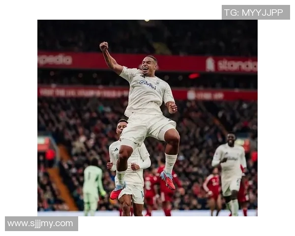 54岁名帅带队狂飙：就任32天 英超4场抢7分！逃离降级区