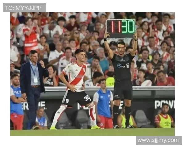 奥莱：若埃切韦里1月前未参与药厂50%竞赛，曼城会考虑召回他